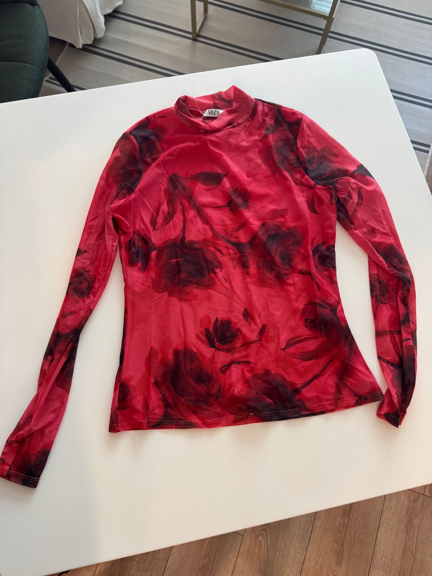 Shirt long sleeve red flowers - Size S
